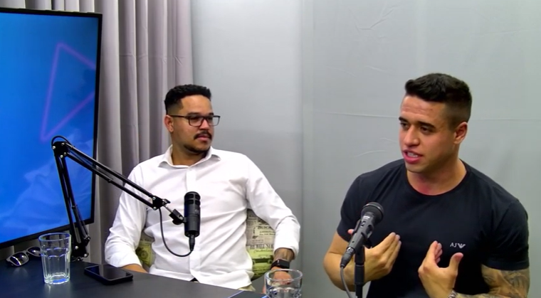 Benefícios de Investir em Podcast corporativo